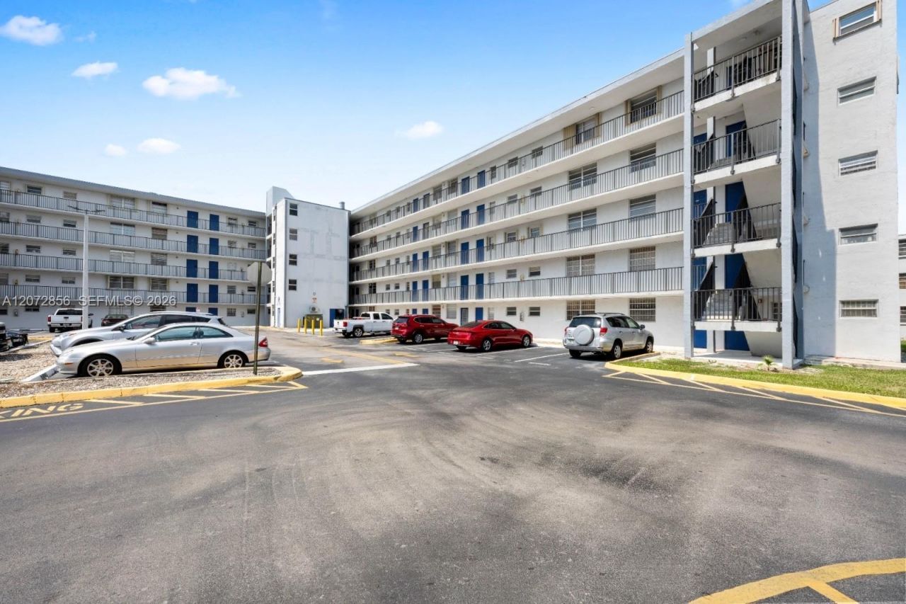 14165 SW 87th St , Unit D-505, Miami, FL 33183 Photo