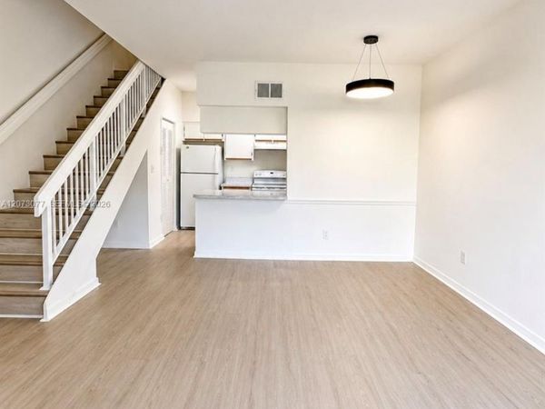 18316 NW 68th Ave , Unit I, Hialeah, FL 33015