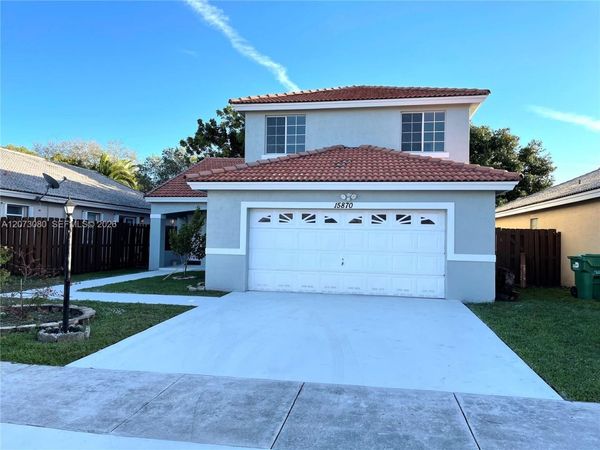 15870 SW 85th Ln , Miami, FL 33193