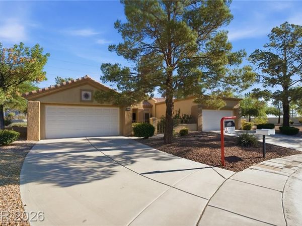9812 Villa Ridge Drive , Las Vegas, NV 89134