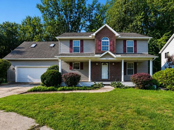 5677 Cartago Drive, Lansing, MI 48911