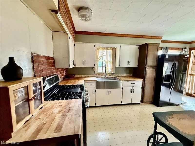 448 Hiwood Avenue , Munroe Falls, OH 44262 Photo 4