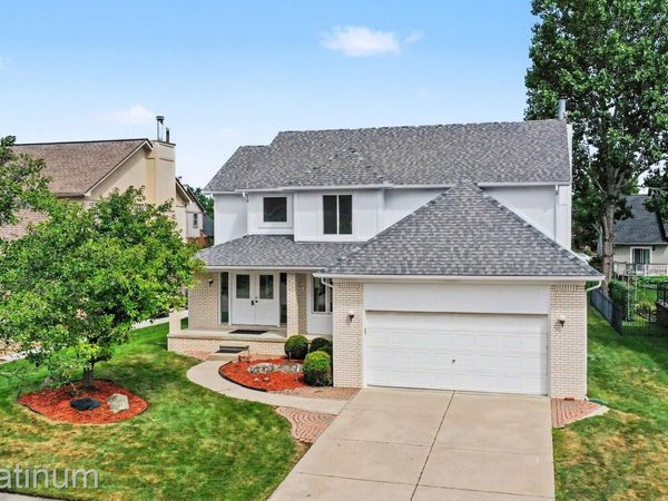 2613 Marcus Drive, Troy, Mi 48083