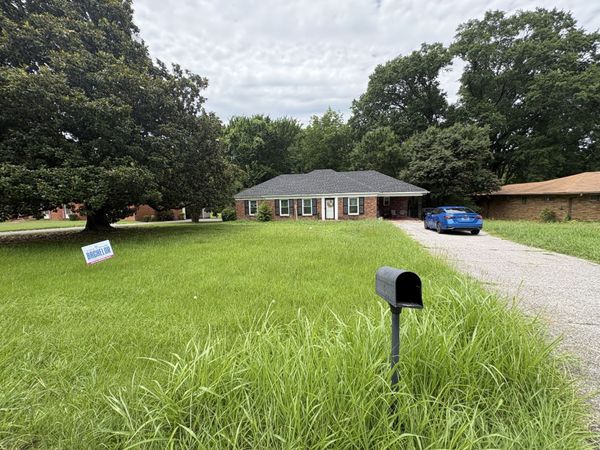 1348 Oakwood Dr , Memphis, TN 38116