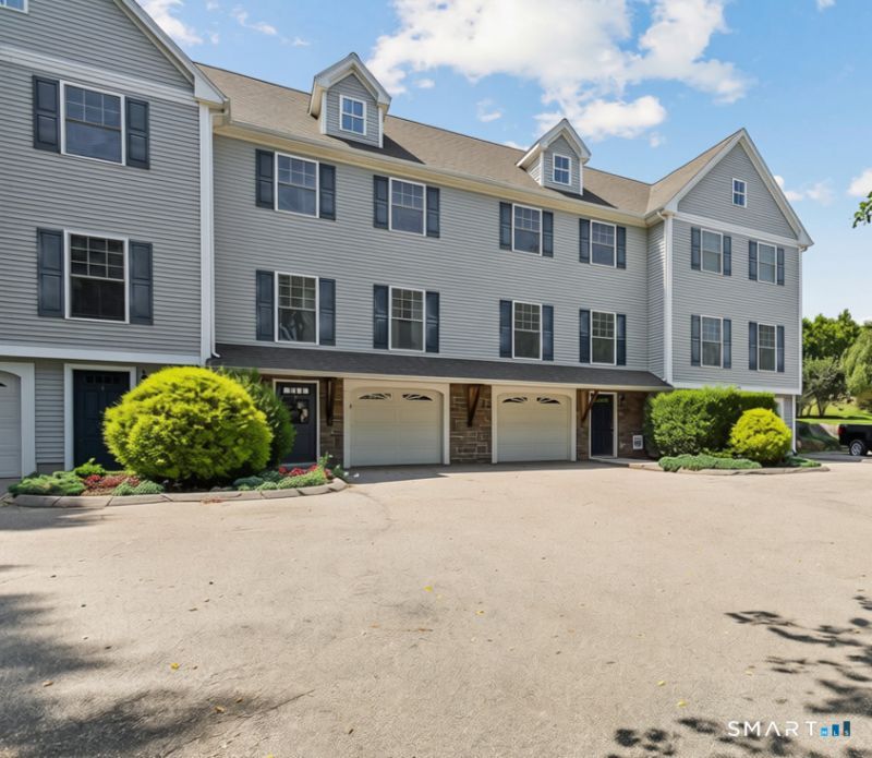 129 Mechanic, Unit 7, Stonington, CT 06379 Main Photo