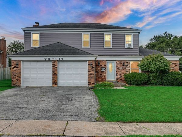 2913 Greenwood Road , Hazel Crest, IL 60429