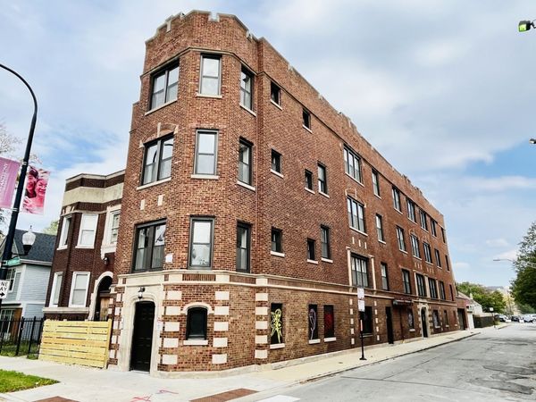 2752 W 14 Street , Chicago, IL 60608
