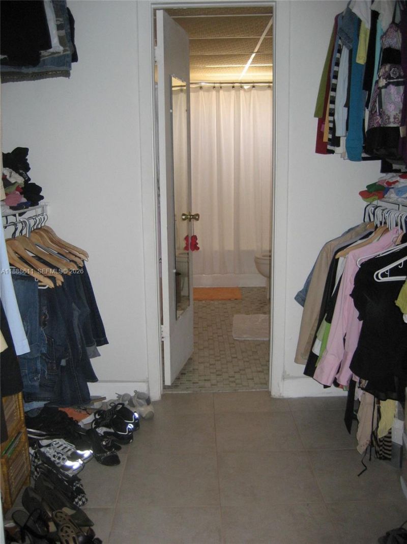 9375 Fontainebleau Blvd, Unit L219, Miami, FL 33172 Photo