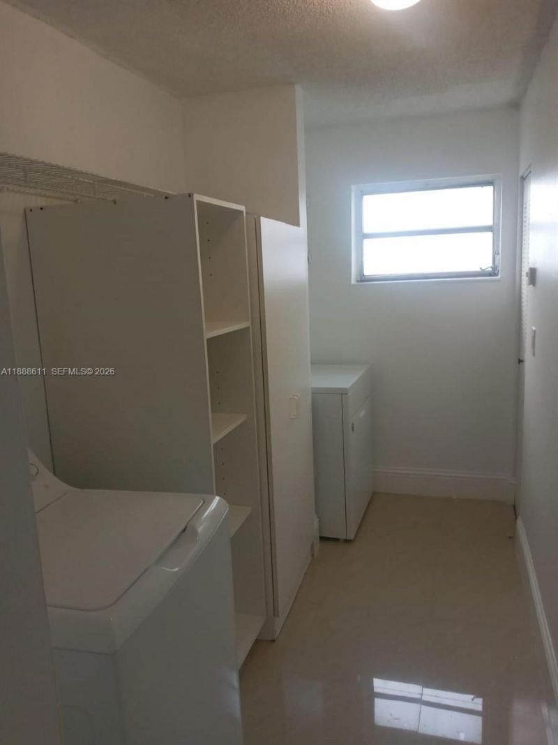 9375 Fontainebleau Blvd, Unit L219, Miami, FL 33172 Photo