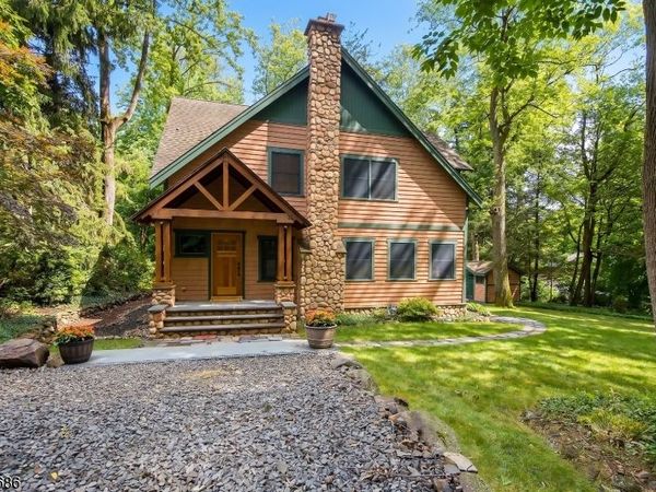 300 Emerson Ln, Berkeley Heights, NJ 07922