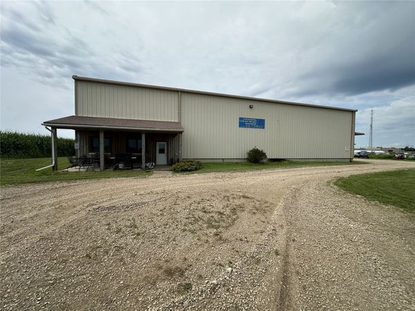901 E South Street, Tipton, IA 52772