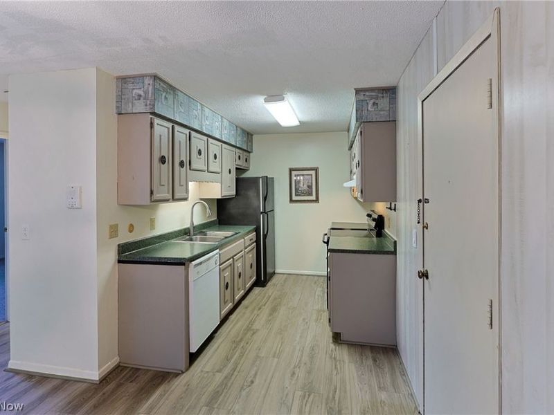 1315 S Lake Wilmer Drive, Unit 303, Sandusky, OH 44870 Photo 17