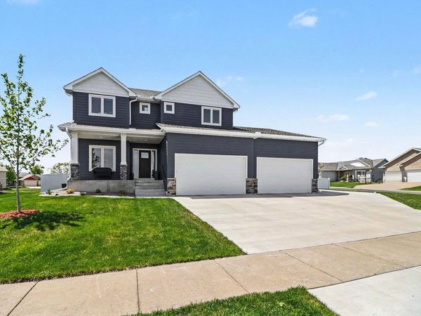 1206 Grant Avenue NW, New Prague, MN 56071