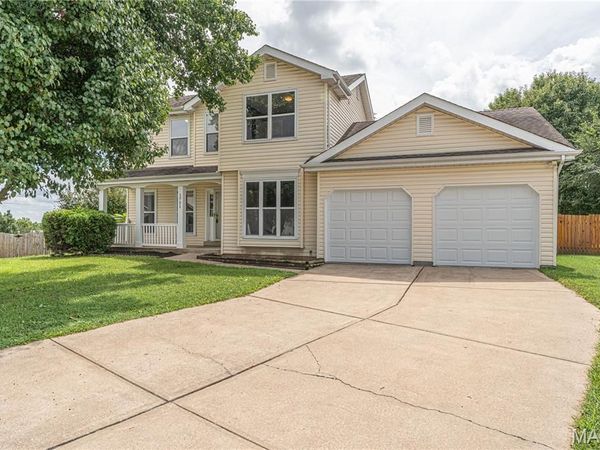 1721 Summergate Court, St Charles, MO 63303