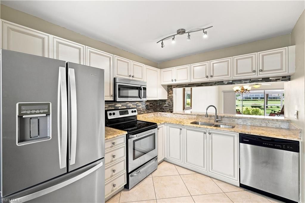 5980 Amherst Dr , Unit D104, Naples, FL 34112 Photo