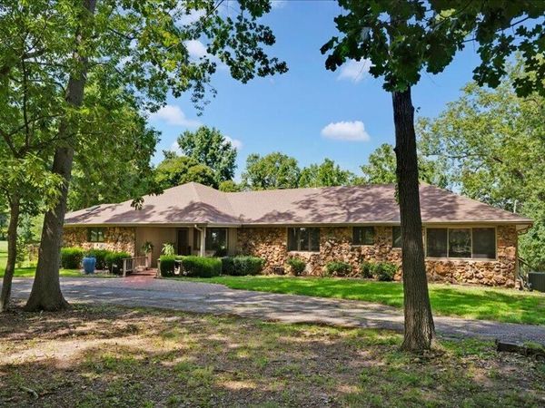 3003 W Sharon Drive , Ozark, MO 65721