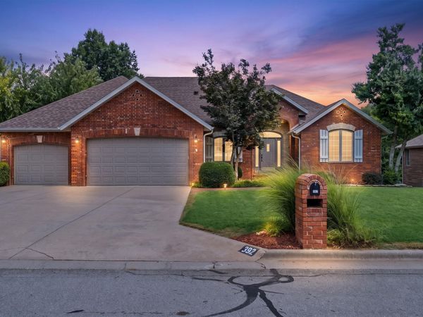 392 N Niangua Drive , Nixa, MO 65714
