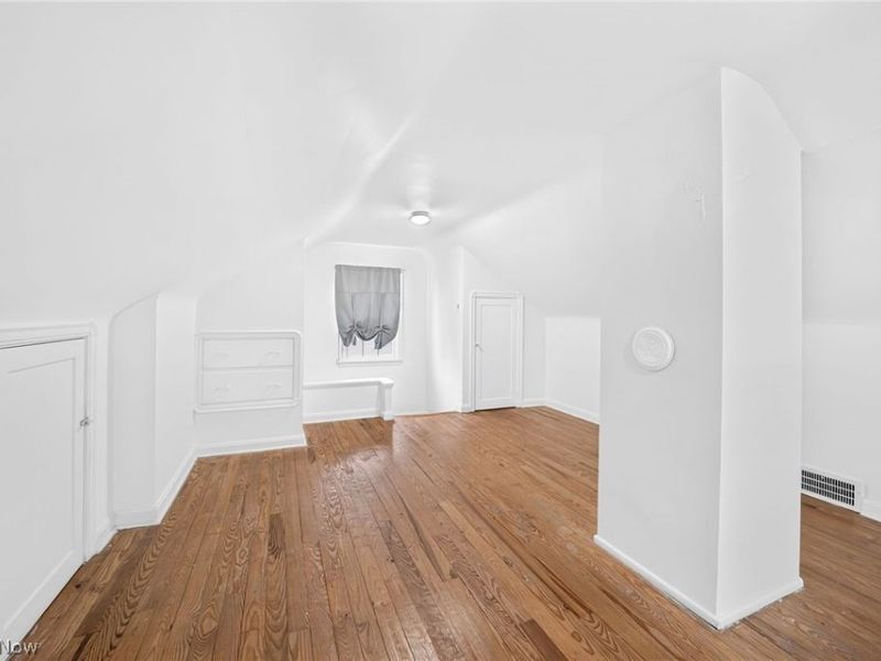 1515 Bunts Road , Lakewood, OH 44107 Photo 25