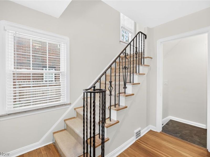 1515 Bunts Road , Lakewood, OH 44107 Photo 4