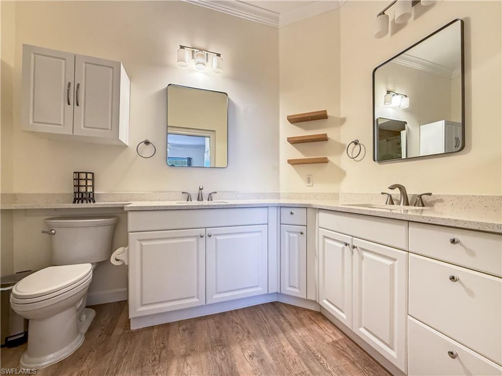 8524 Via Lungomare Cir, Unit 201, Estero, FL 33928 Photo
