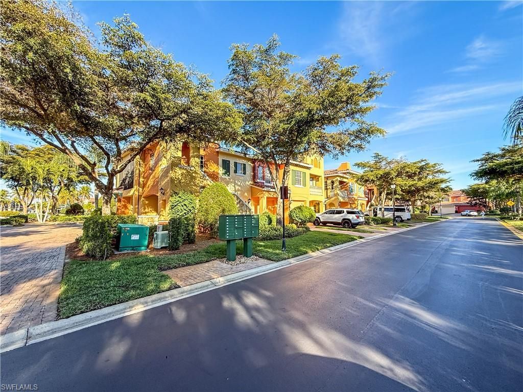 8524 Via Lungomare Cir, Unit 201, Estero, FL 33928 Photo