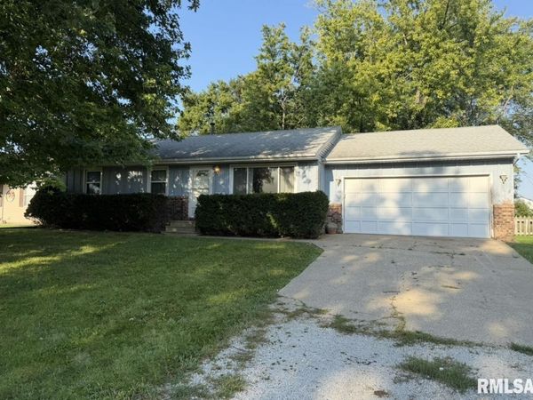 115 N JACKSON Street, Deer Creek, IL 61733