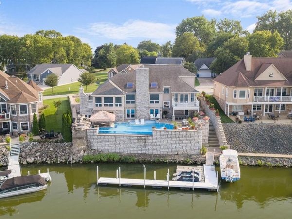 4555 E Forest Glen Lane, Marblehead, OH 43440