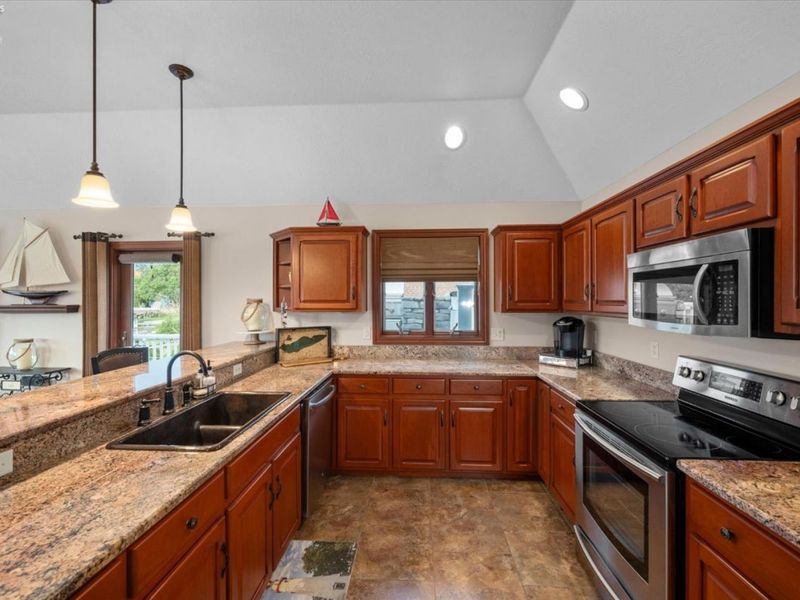 4555 E Forest Glen Lane, Marblehead, OH 43440 Photo 10