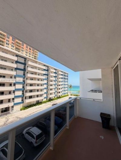 3140 S Ocean Dr , Unit 309, Hallandale Beach, FL 33009 Photo