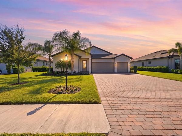 20273 Kingmont DR, ESTERO, FL 33928