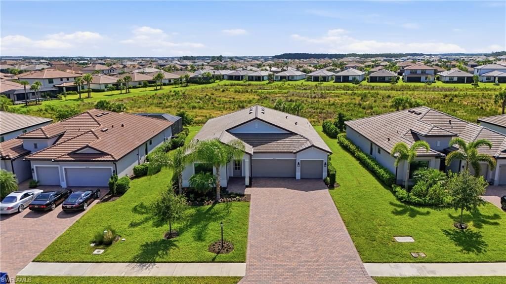 20273 Kingmont Dr, Estero, FL 33928 Photo