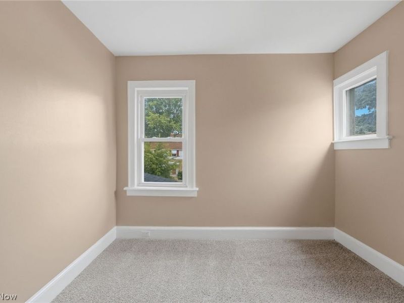 22434 Seabrooke Avenue, Euclid, OH 44123 Photo 12