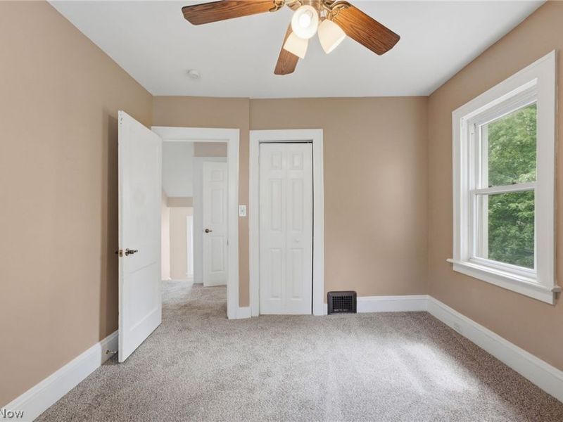 22434 Seabrooke Avenue, Euclid, OH 44123 Photo 14