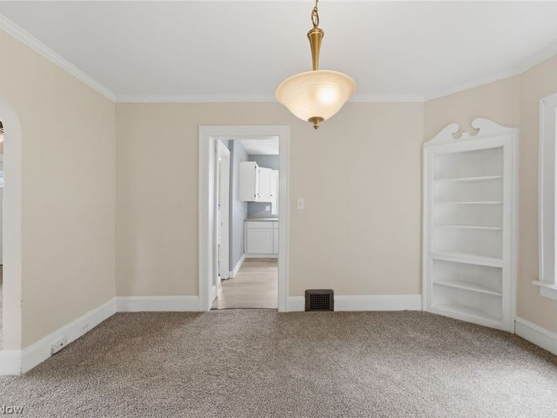 22434 Seabrooke Avenue, Euclid, OH 44123 Photo 6