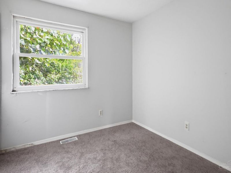 3404 Ninann Court, Cincinnati, OH 45211 Photo 6