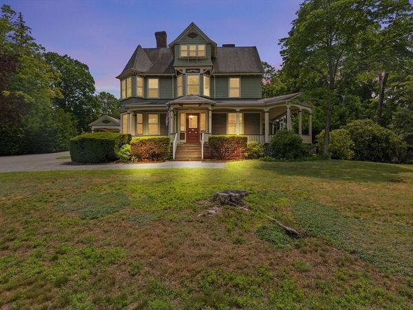 236 Winthrop St, Taunton, MA 02780