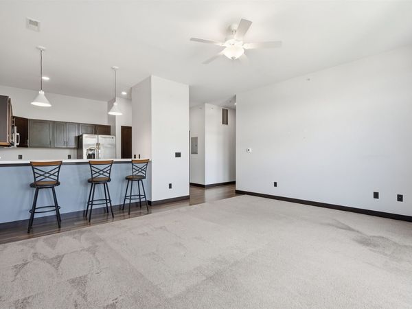 120 Twin Steeples Cir NE, #314 , Dyersville, IA 52040