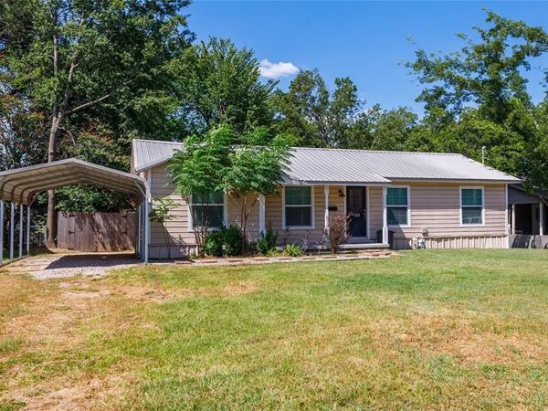 434 Woodlawn Street, Sulphur Springs, TX 75482