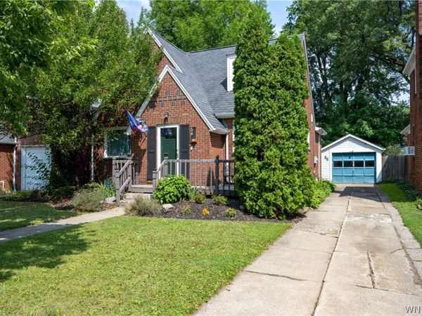 56 University Court , Buffalo, NY 14226