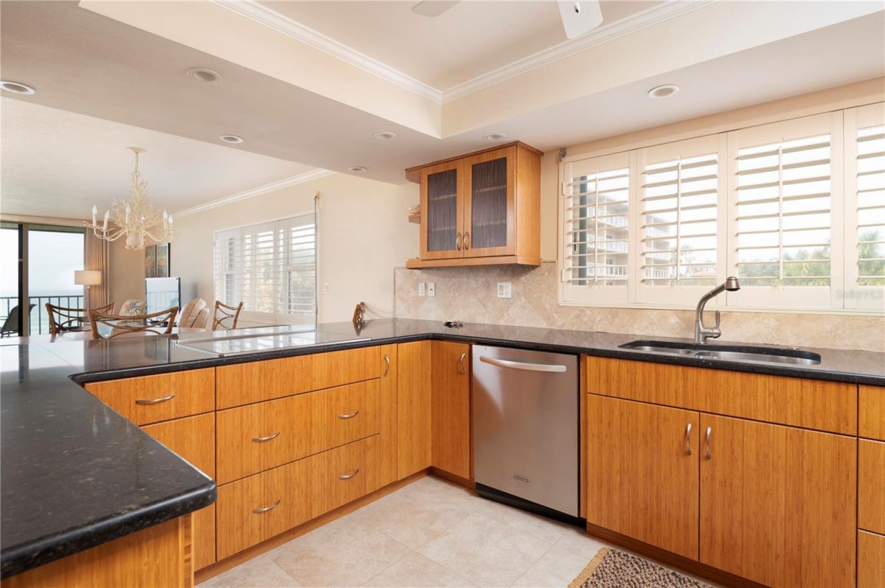 2675 Gulf Of Mexico Drive, Unit 204, Longboat Key, FL 34228 Photo