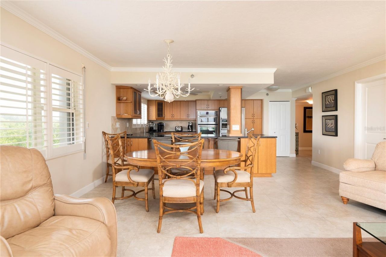 2675 Gulf Of Mexico Drive, Unit 204, Longboat Key, FL 34228 Photo
