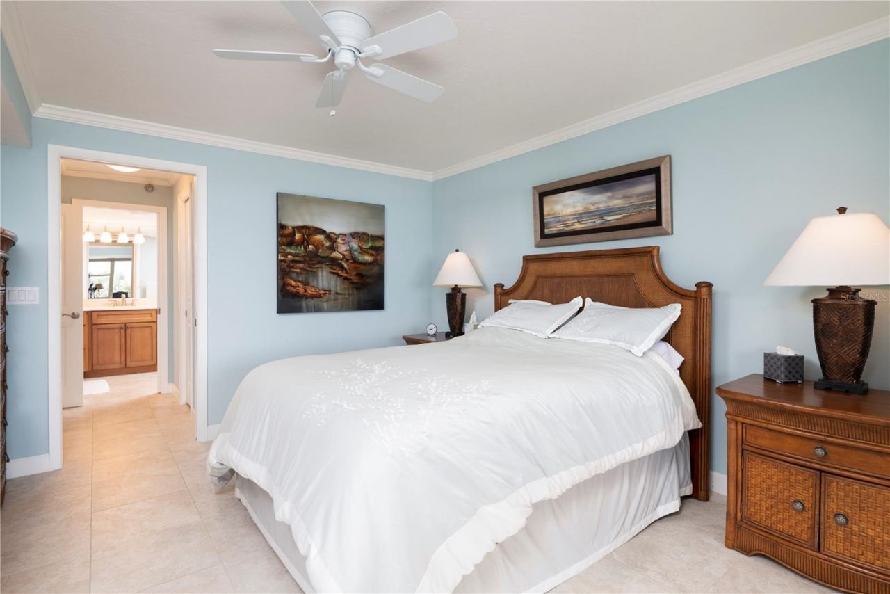 2675 Gulf Of Mexico Drive, Unit 204, Longboat Key, FL 34228 Photo