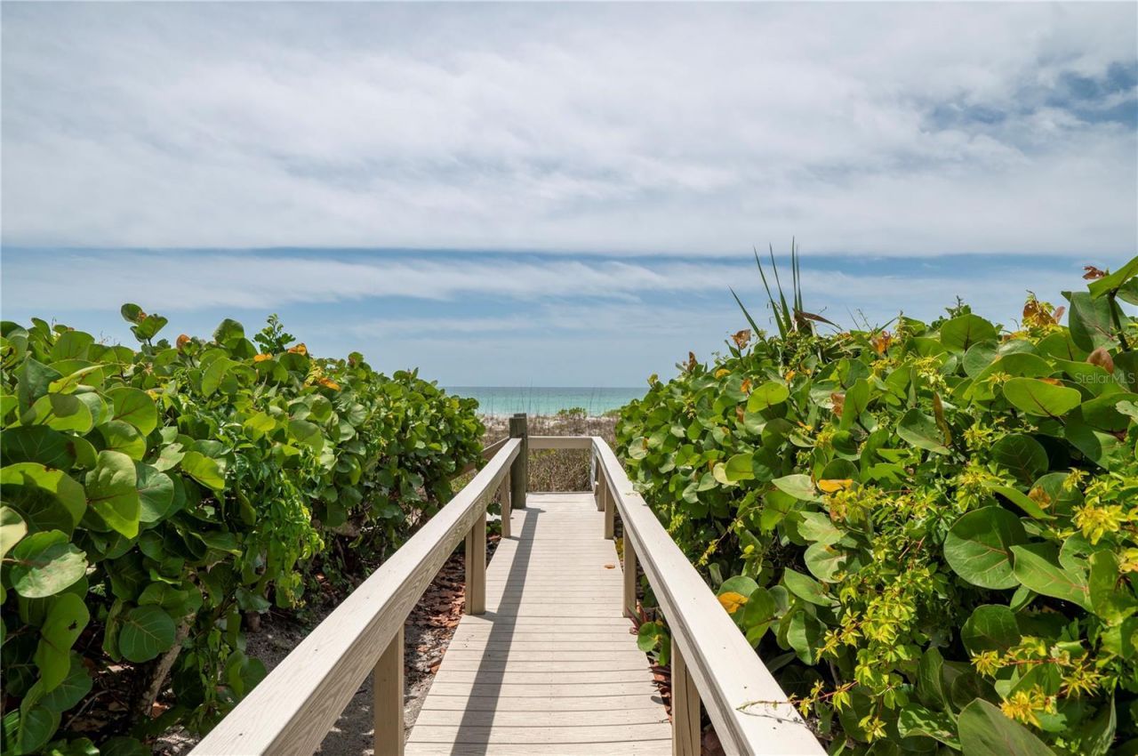 2675 Gulf Of Mexico Drive, Unit 204, Longboat Key, FL 34228 Photo