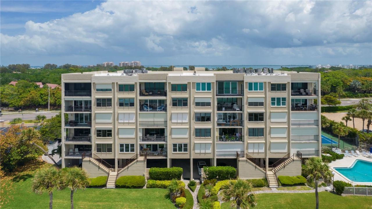 2675 Gulf Of Mexico Drive, Unit 204, Longboat Key, FL 34228 Photo