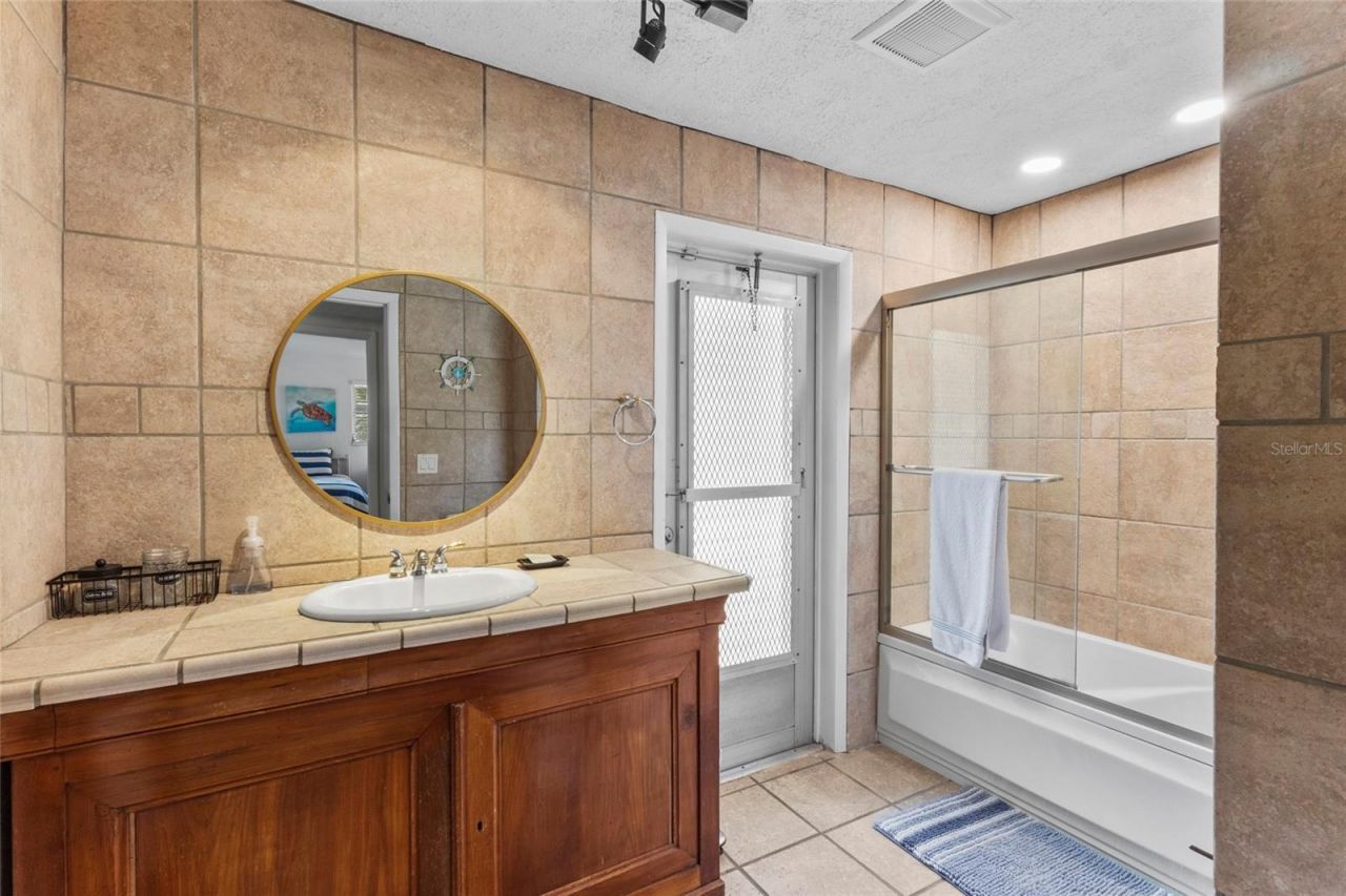 433 Whitfield Avenue , Sarasota, FL 34243 Photo