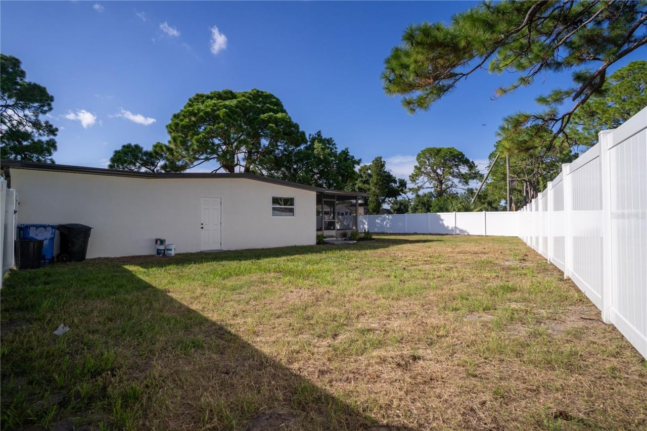 1411 Tyrone Boulevard N, Saint Petersburg, FL 33710 Photo