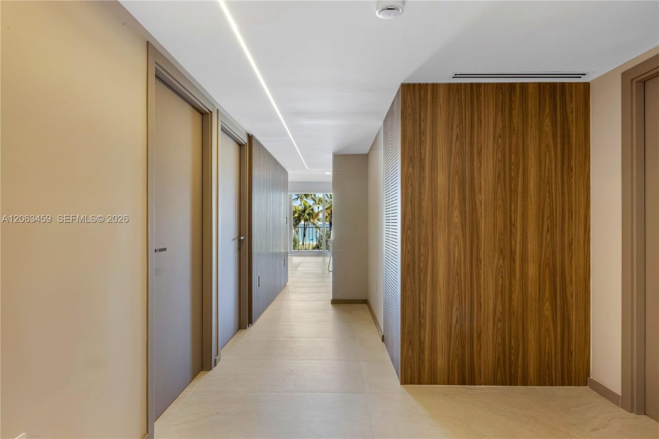10155 Collins Ave, Unit 202, Bal Harbour, FL 33154 Photo
