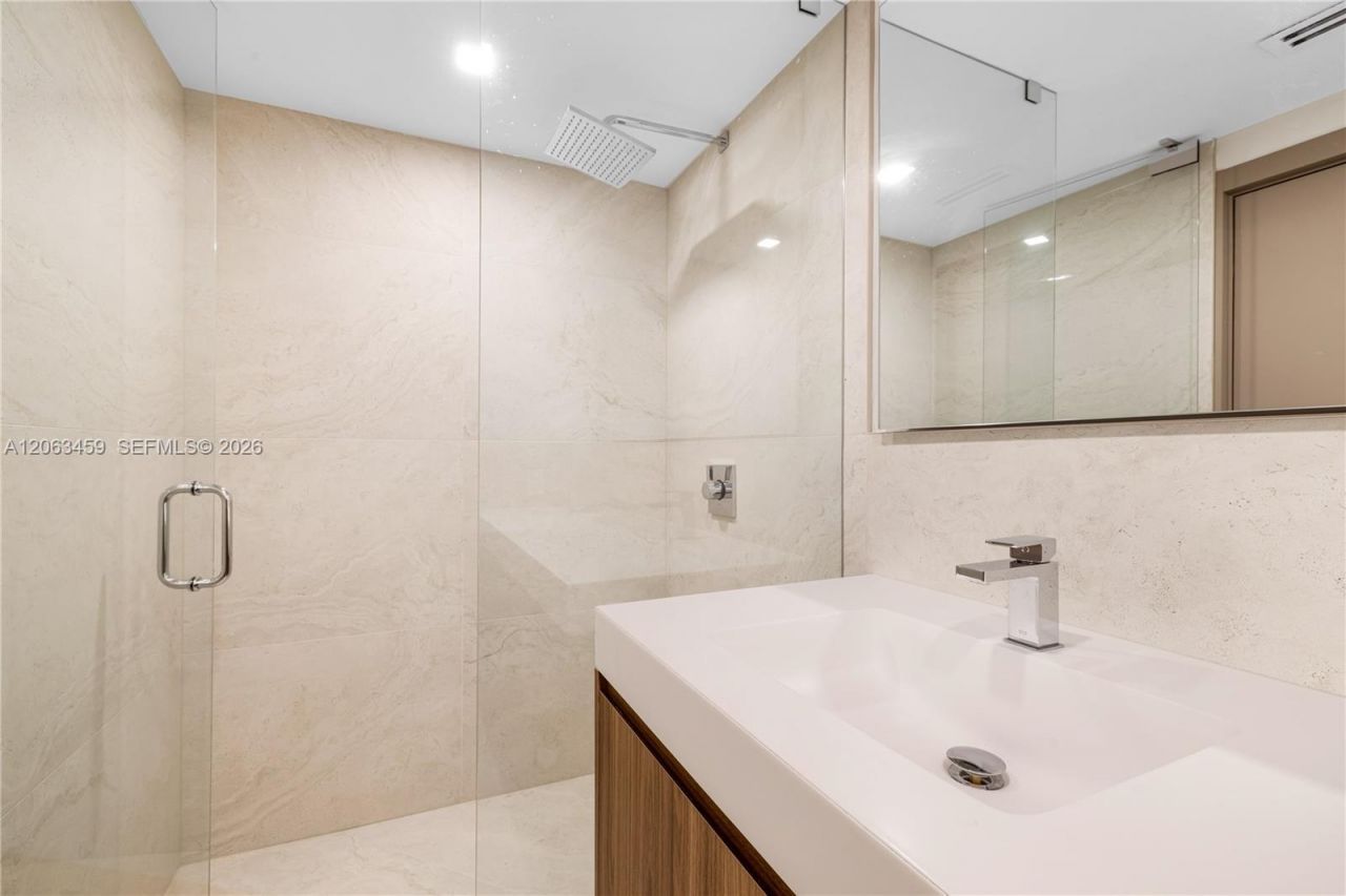 10155 Collins Ave, Unit 202, Bal Harbour, FL 33154 Photo