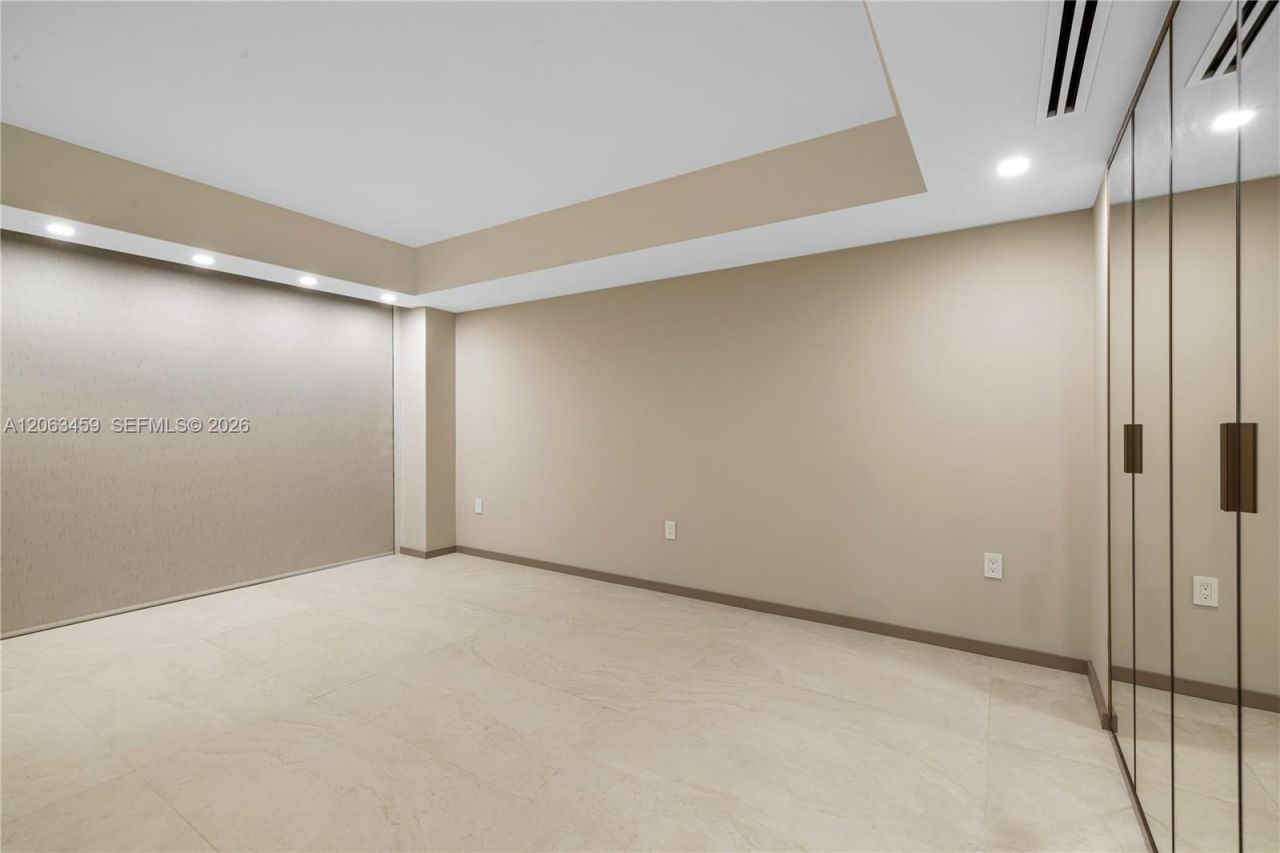 10155 Collins Ave, Unit 202, Bal Harbour, FL 33154 Photo