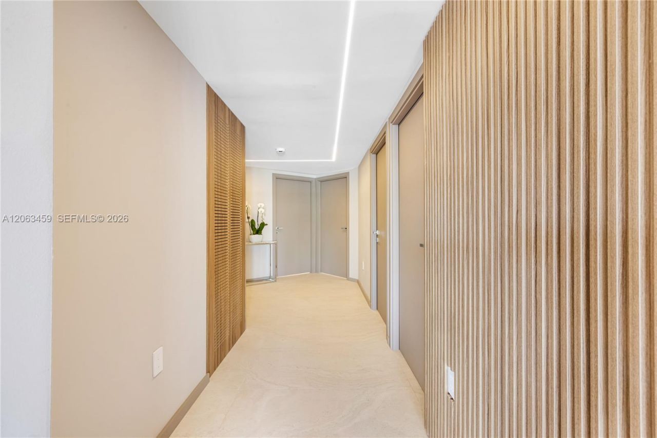 10155 Collins Ave, Unit 202, Bal Harbour, FL 33154 Photo